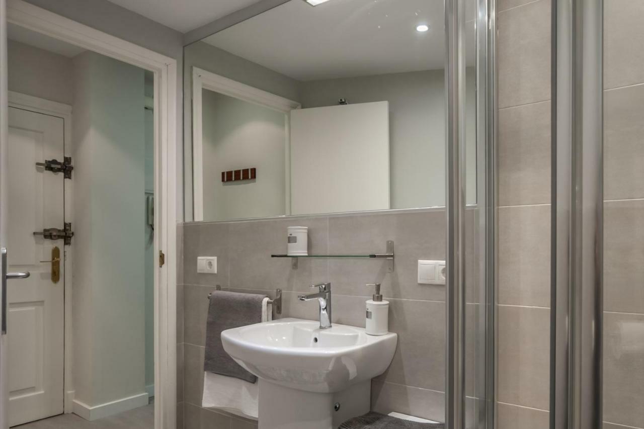 Atelier Plaza Nueva Plus Sevilla Exteriör bild